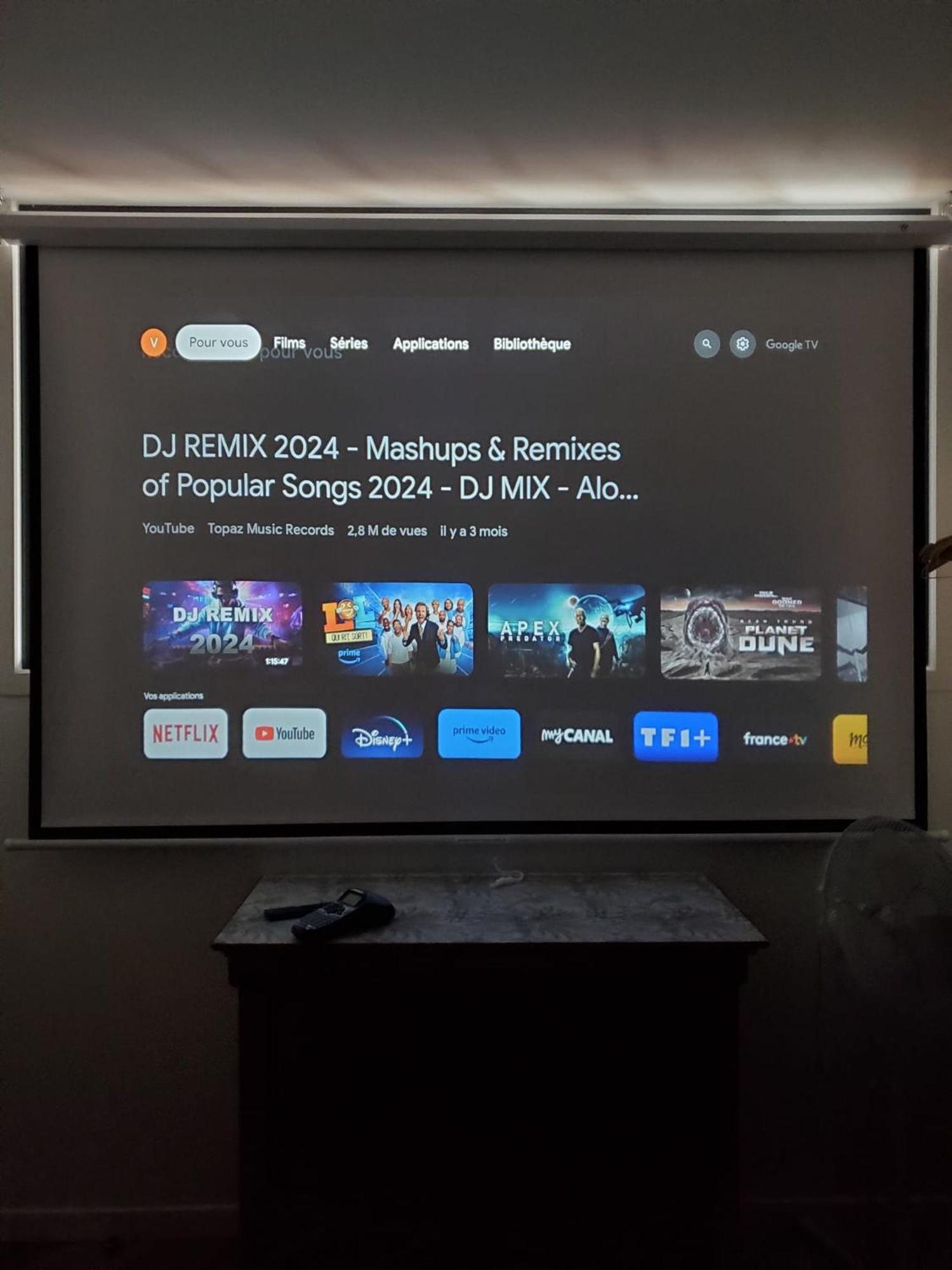 Votre Escale - Magellan Cinema Apartman Niort Kültér fotó