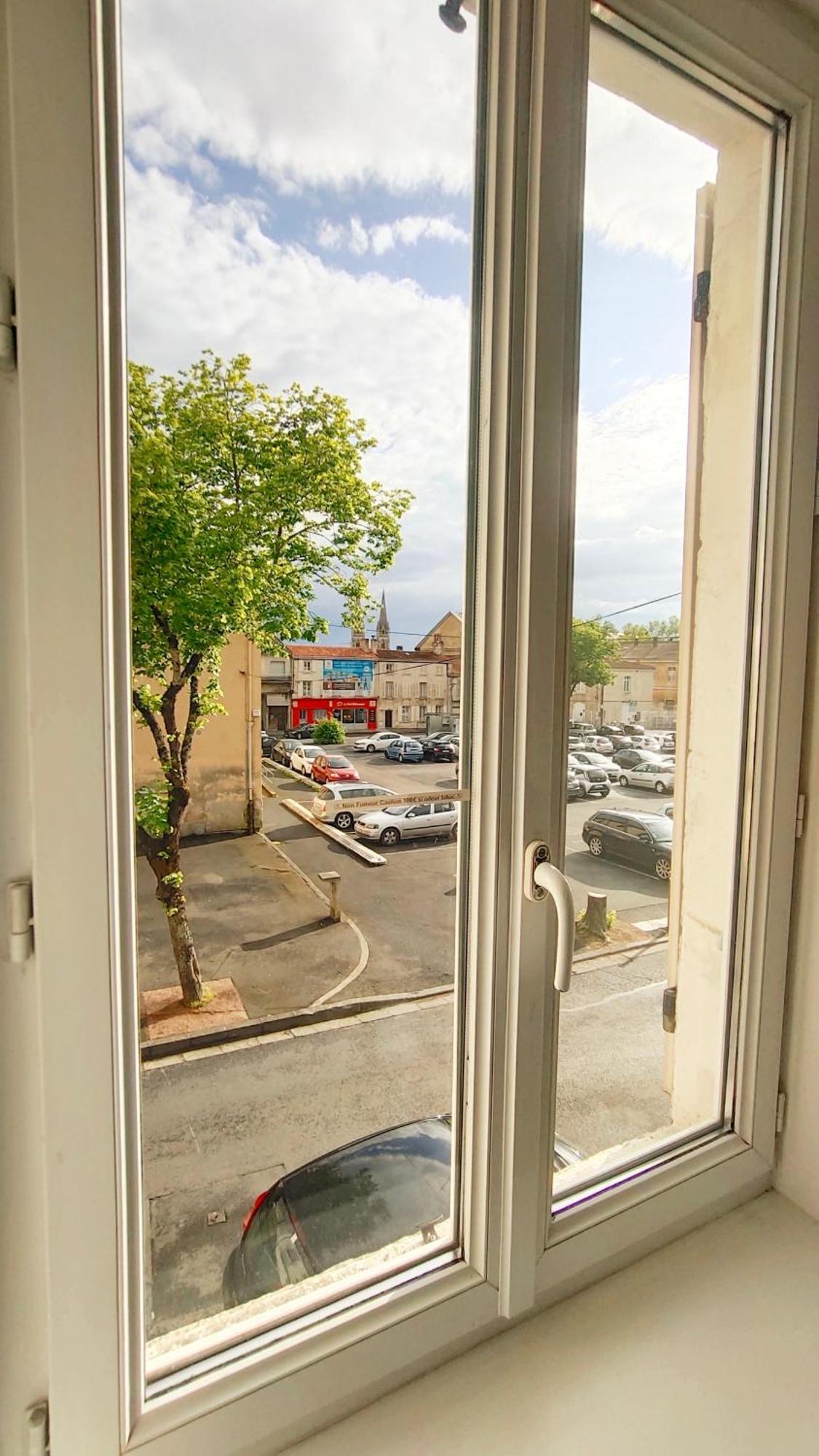 Votre Escale - Magellan Cinema Apartman Niort Kültér fotó